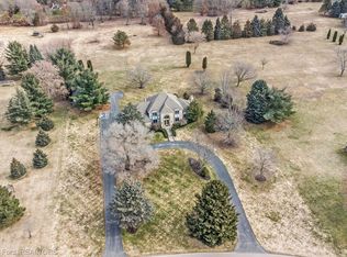 8482 Ranch Estates Rd, Clarkston, MI 48348