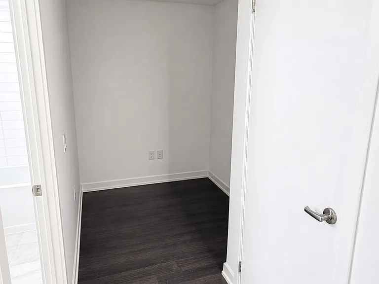 4010 Eglinton Ave W #1016 — Photo 7