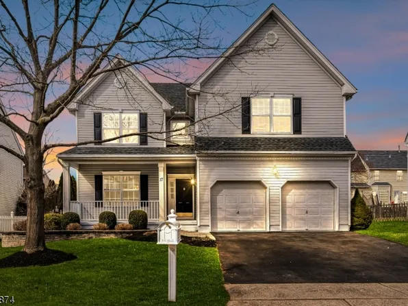17 Reinhart Way, Bridgewater Twp., NJ 08807