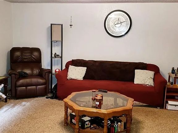 3rd image of 540 1/2 Wyoming Ave #Basement