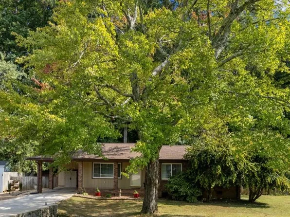 3099 Highland Dr SE, Smyrna, GA 30080