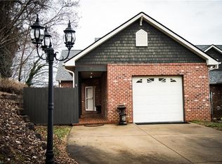 114 Hazelnut Ct, Mount Airy, NC 27030