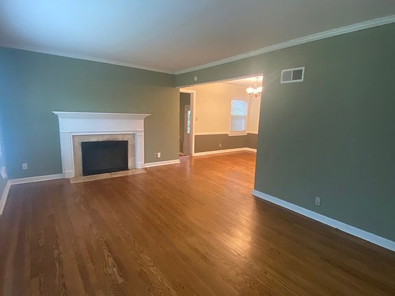 3rd image of 2512 Somerset Dr