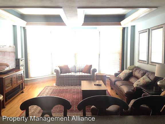 3rd image of 133 Walton St APT 136