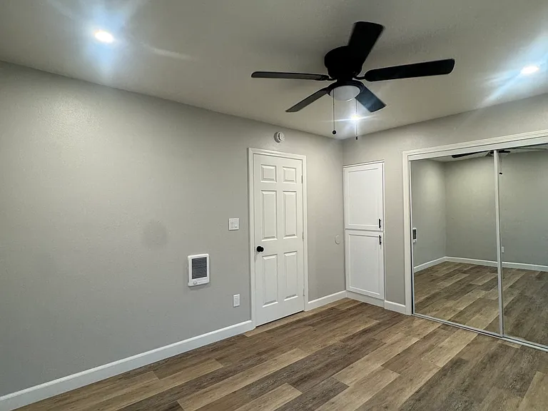 847 Turquoise St #1 — Photo 5