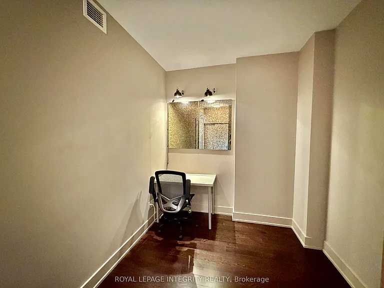 88 Richmond Rd #603 — Photo 19