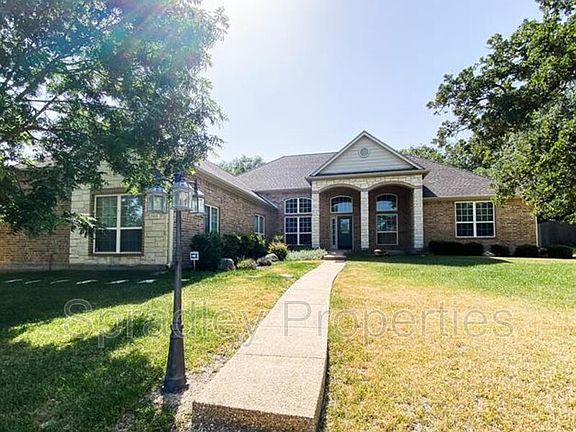 2nd image of 2505 Garden Brook Trl