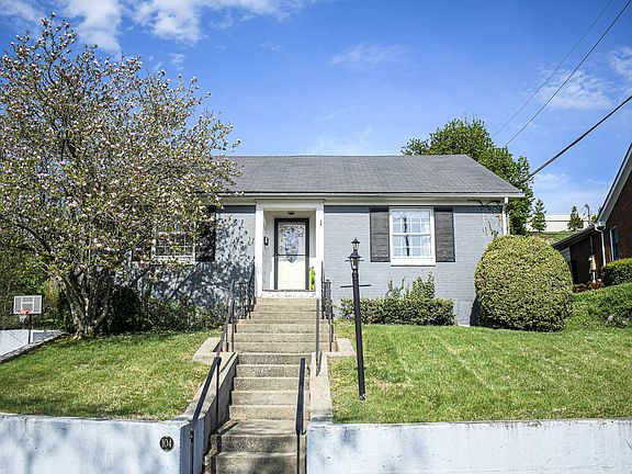 2nd image of 104 Reservoir Rd