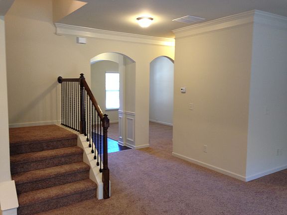 3rd image of 858 Pine Ln