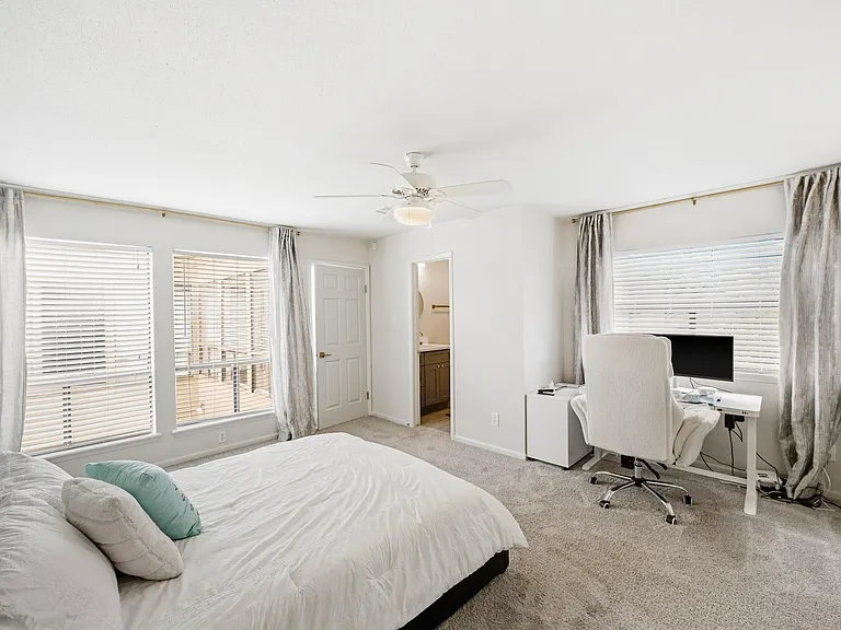 1116 Bering Dr #25 — Photo 38