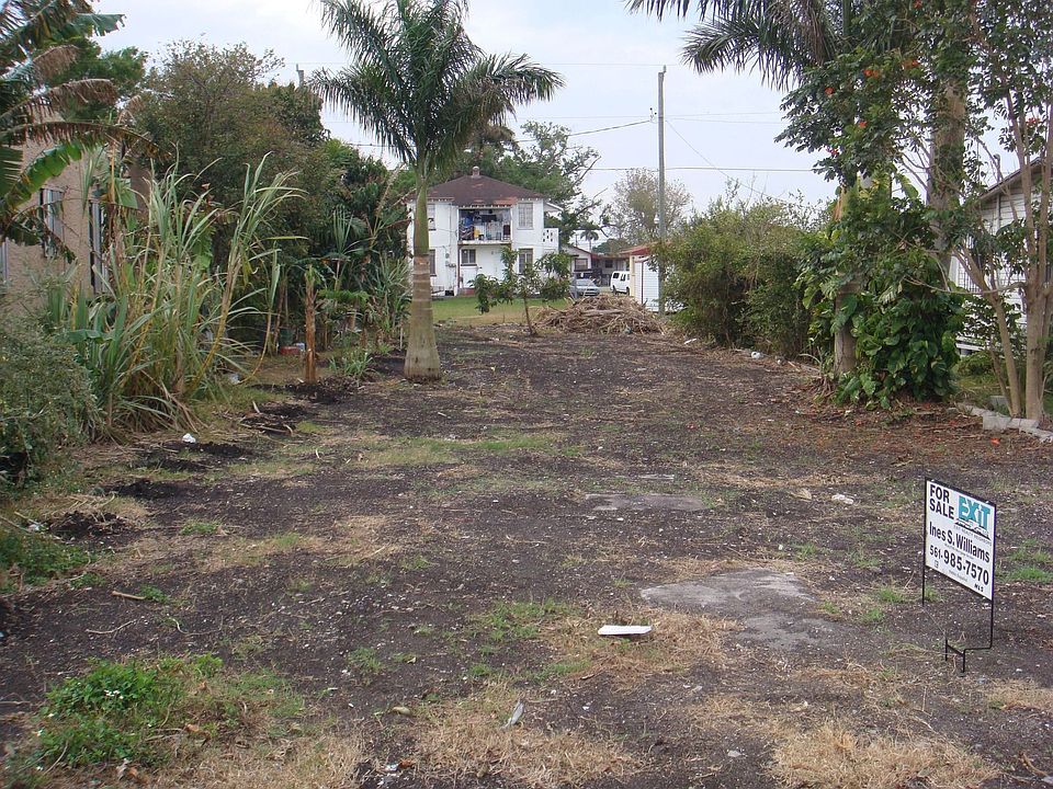 1st image of 208 SW Avenue C