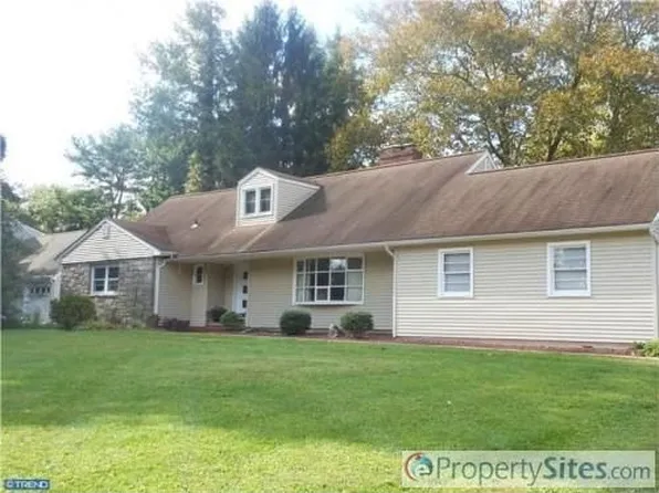 2113 Stackhouse Dr, Yardley, PA 19067