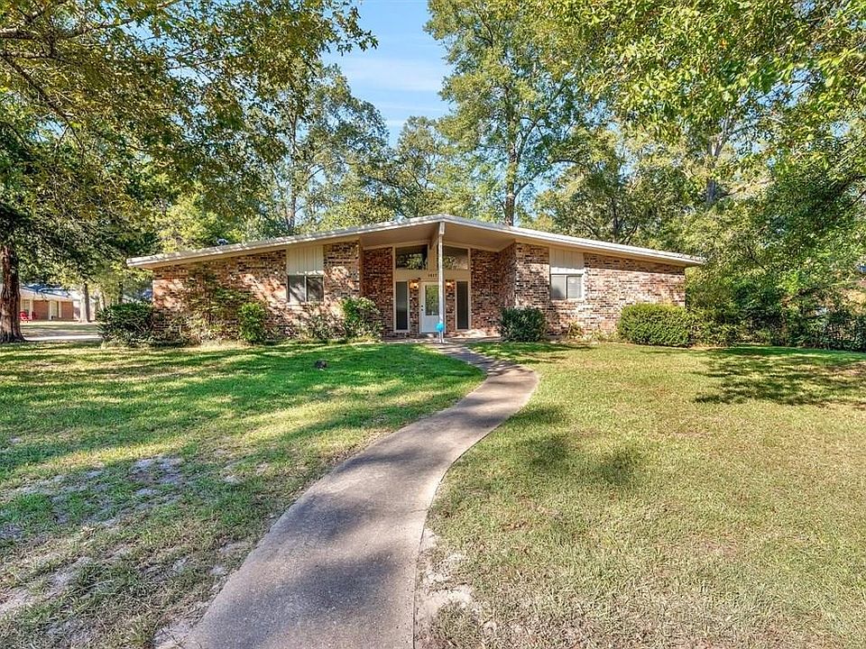 1st image of 1417 Sleepy Hollow Dr