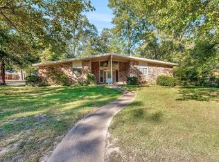 1417 Sleepy Hollow Dr, Lufkin, TX 75904