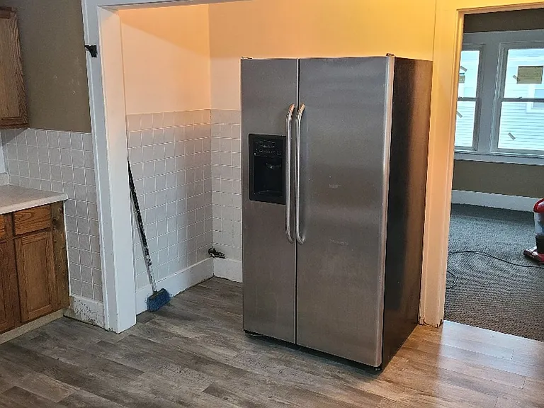 102 W Arlington St #3 — Photo 9