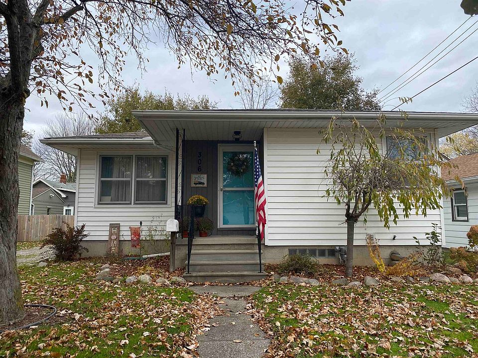1st image of 306 W Ionia Ave