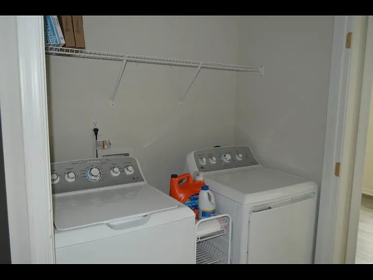 101 Forthside Way — Photo 3