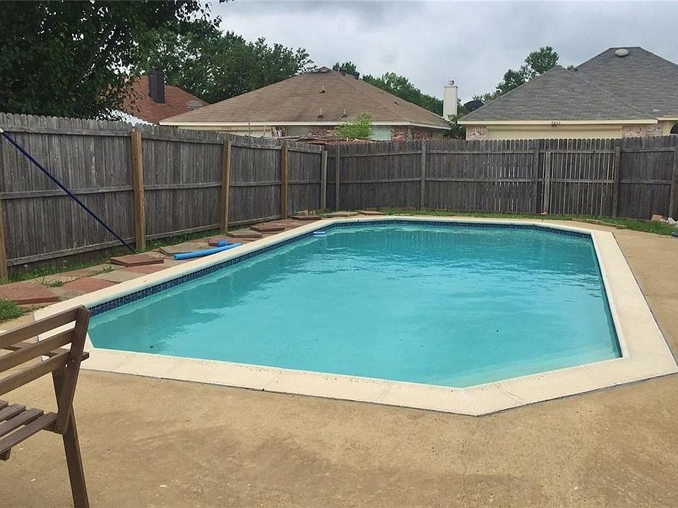 1st image of 2729 Hidden Springs Dr