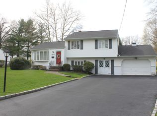 20 Goehring Curv, Blauvelt, NY 10913