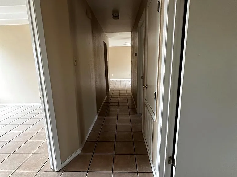 1472 Timber Valley Dr — Photo 14