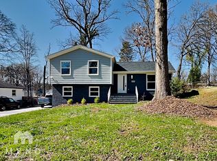 3426 Seaman Dr, Charlotte, NC 28217
