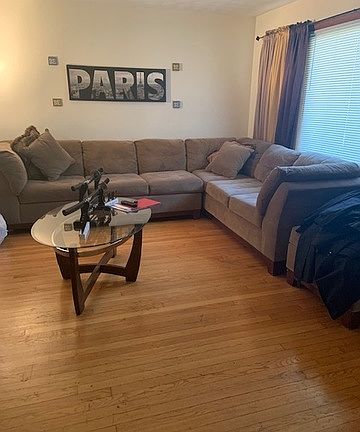 5th image of 9013 S Kingston Ave