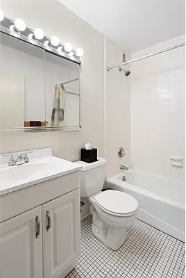 Rented by Douglas Elliman | media 16