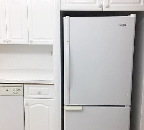 5th image of 7135 Collins Ave APT 516