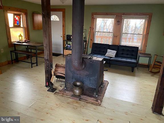3rd image of 39 Kile Knob Rd