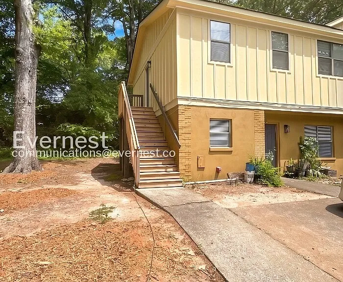 397 Annie St — Photo 1