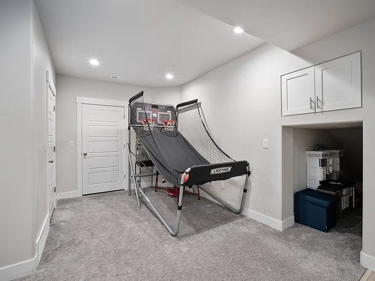707 W Ridgeline Dr — Photo 15