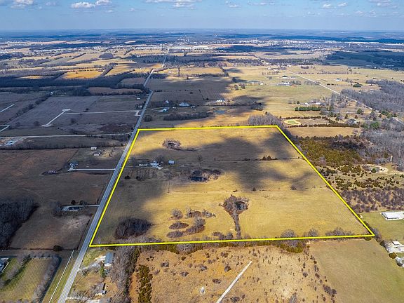 2nd image of 1858 N State Highway 125