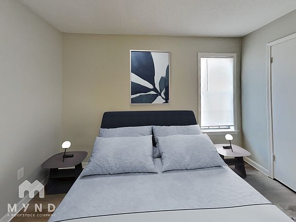 4th image of 7301 Hollorn Ln