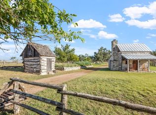 1024 Pecan Creek Rd, Fredericksburg, TX 78624