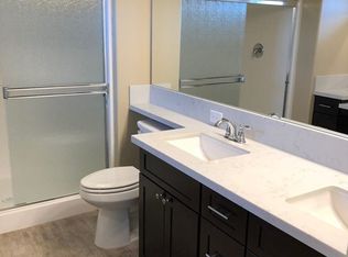 7199 7th Ave, Hesperia, CA 92345