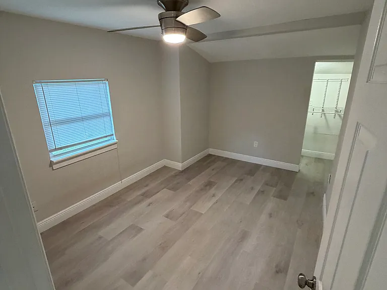 8409 Lynn Ave — Photo 15