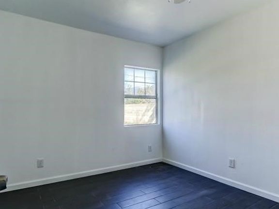2nd image of 1060 W 23rd St
