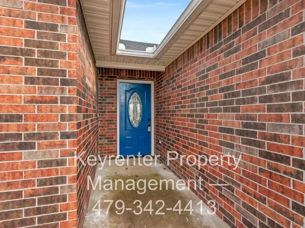 2520 D J Duvall Dr, Pea Ridge, AR 72751