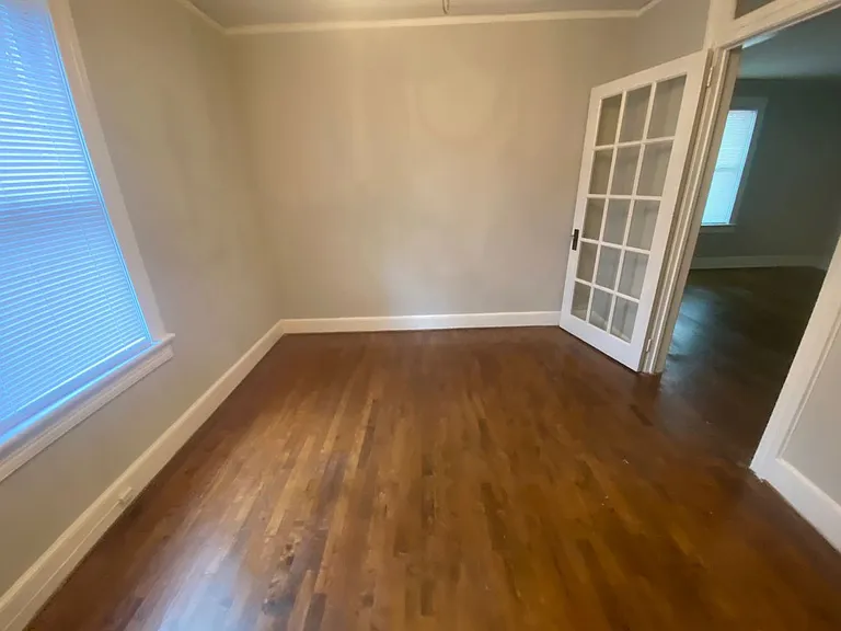 424 S Holly St — Photo 4