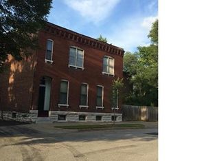 2111 Victor St, Saint Louis, MO 63104
