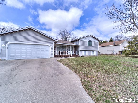 5th image of 3759 W Fuller Dr