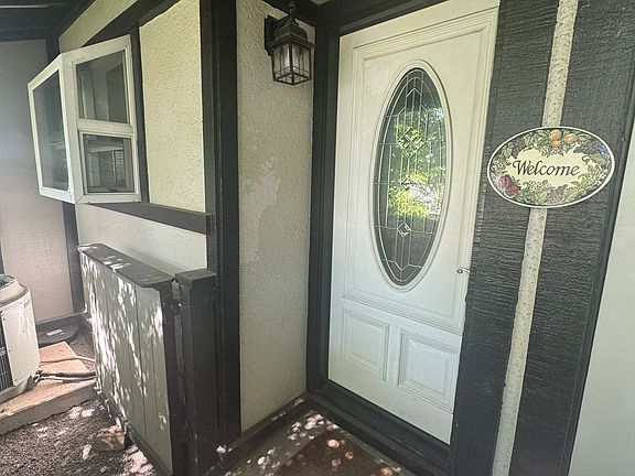 2nd image of 1040 East Ave