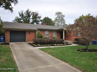 12011 Brookmoor Dr, Middletown, KY 40243