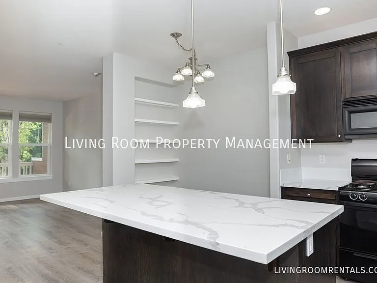 1142 SW 162nd Ave — Photo 6