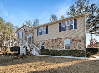 166 Hawk Ln, Carrollton, GA 30116