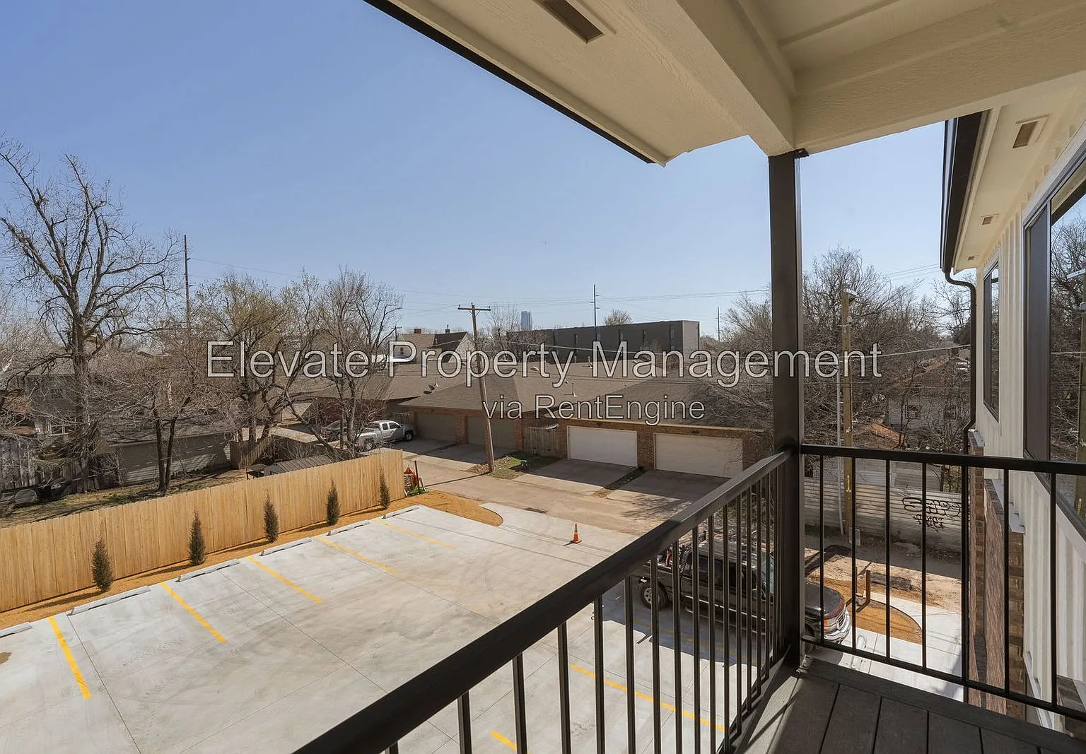 1 bed, 1.0 bath, 633 sqft, $1,395 — Photo 2