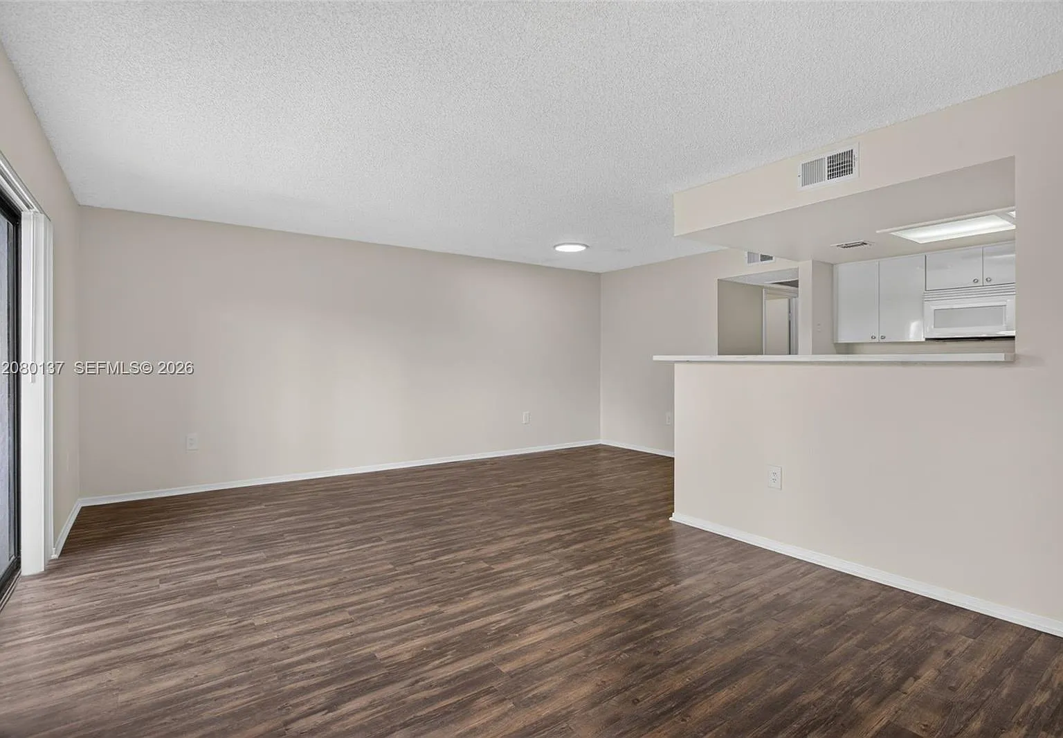 Crescent Cove Condo — Photo 4
