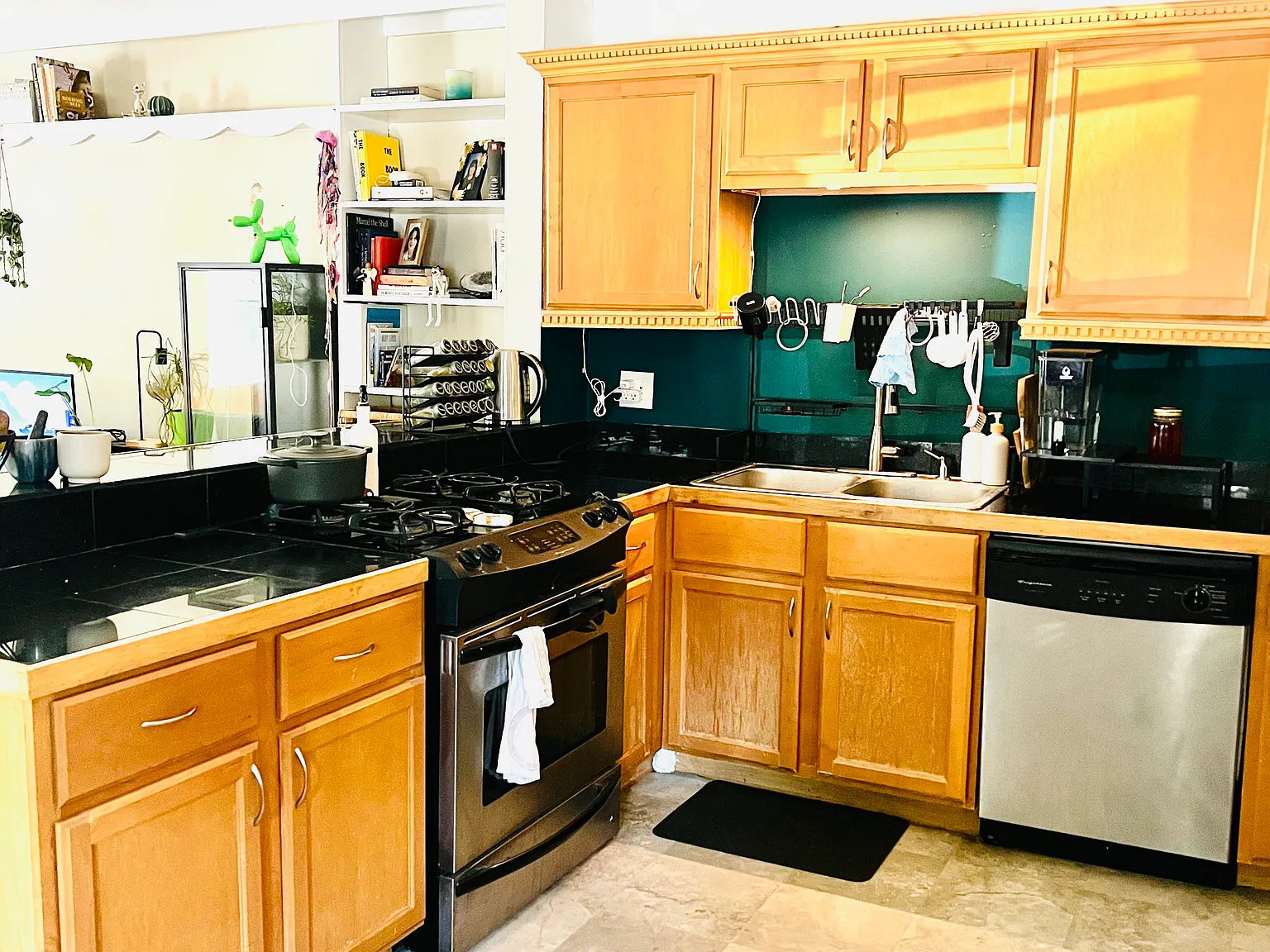 2 bed, 1300 sqft, $1,475 — Photo 3