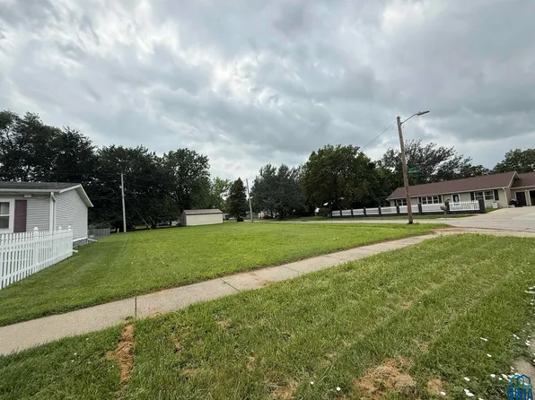 1724 Whitcher Ave, Sioux City, IA 51109