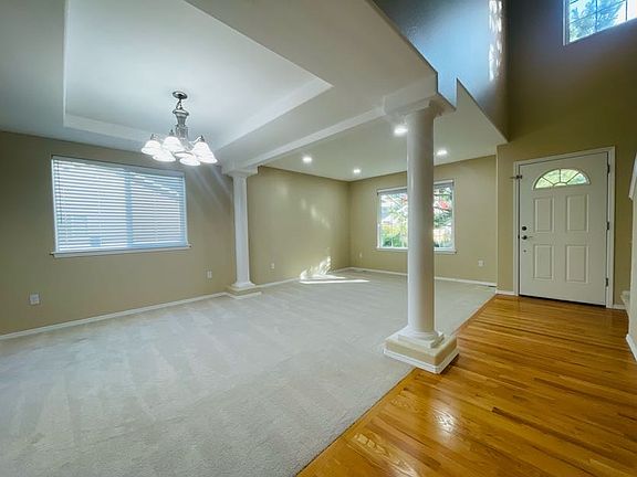 3rd image of 13508 33rd Dr SE
